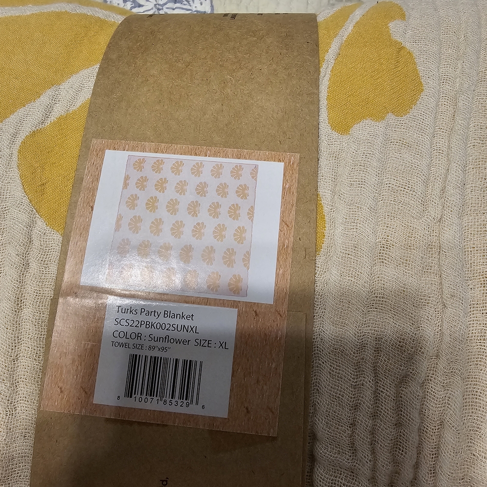 Sand Cloud Yellow Blanket - Picture 4 of 5
